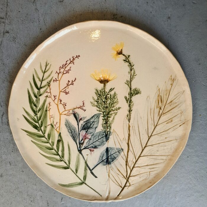 Flowers _ ceramic plate 24cm